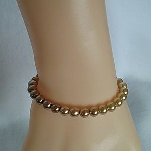 Ombre beige beaded stretch bracelet